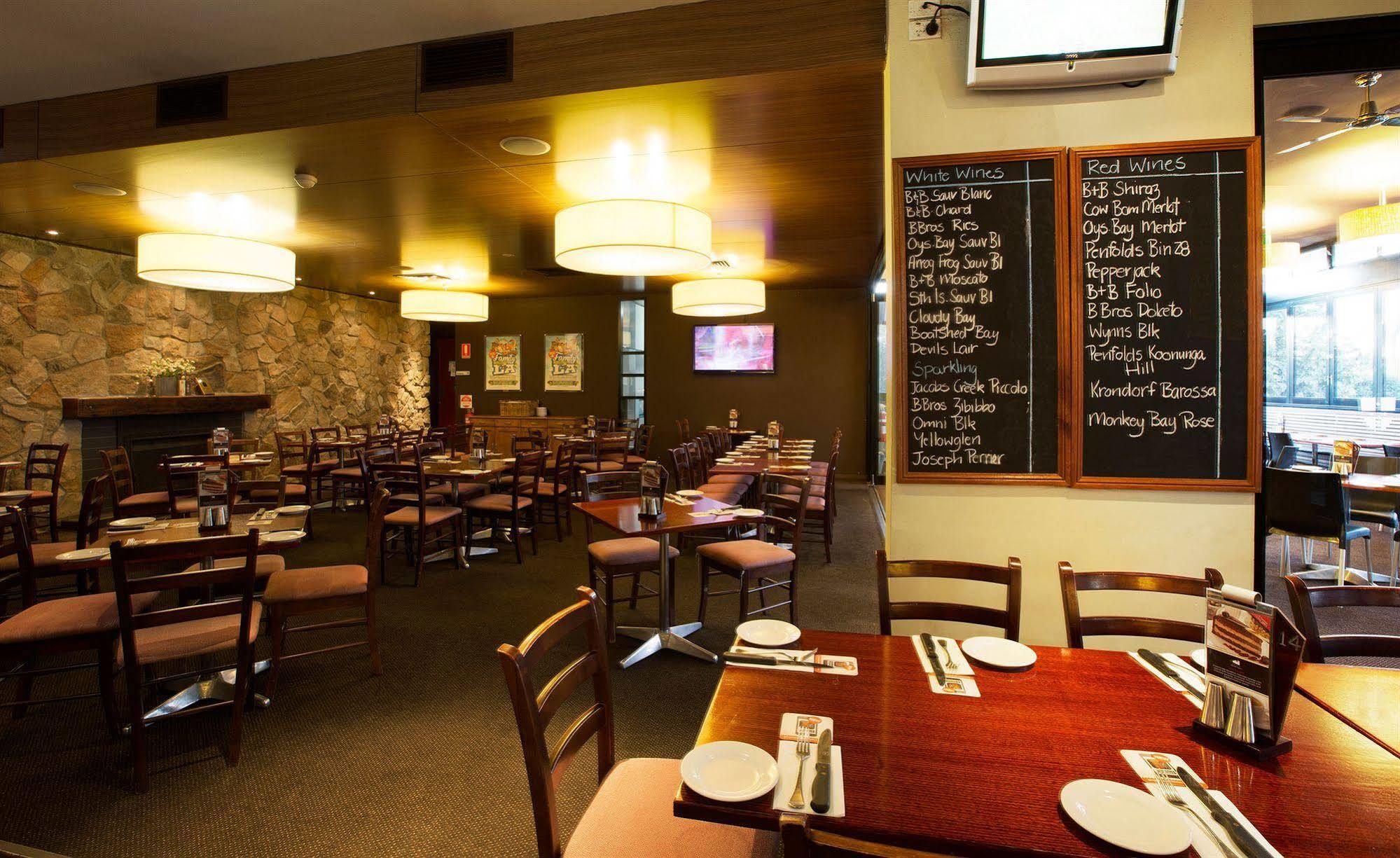 Nightcap At Federal Hotel Toowoomba Exterior foto
